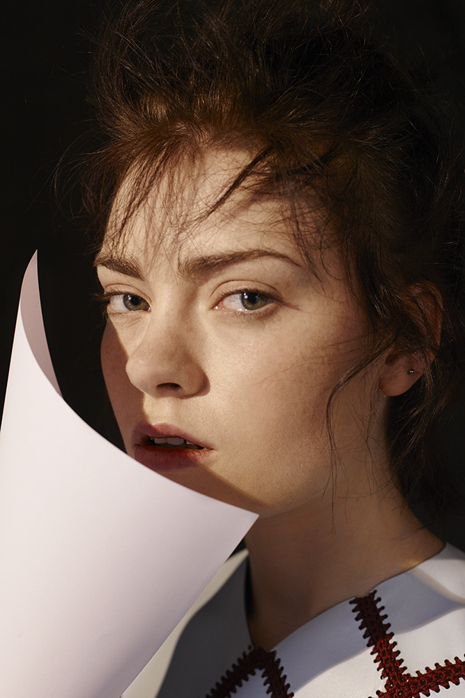 A Magazine - © Suzie & Leo