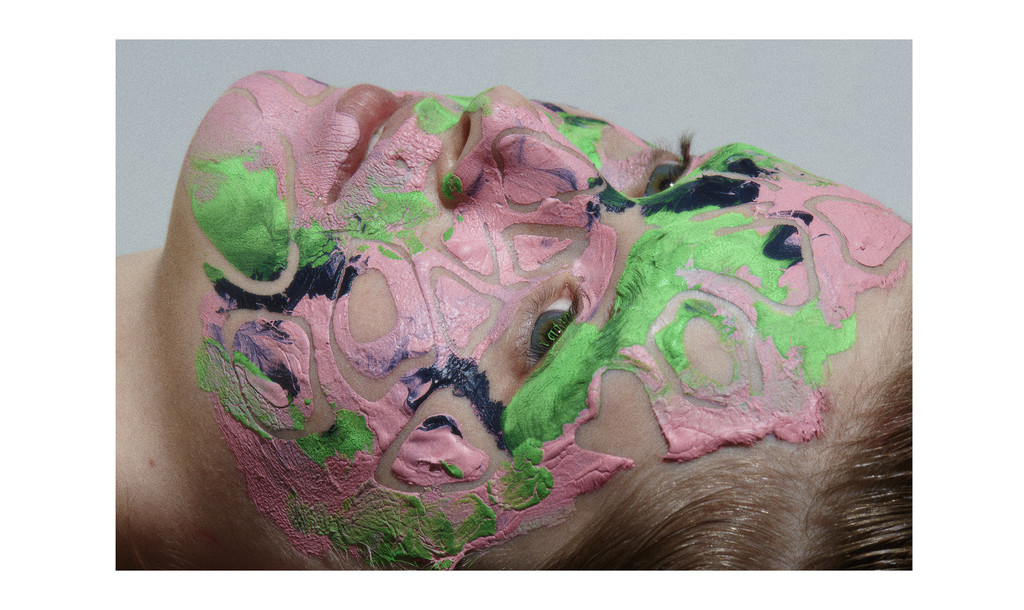 Dazed Beauty Archeology - © Suzie & Leo