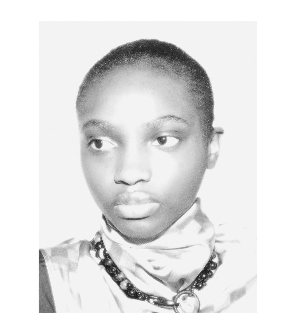 Dazed Beauty Archeology - © Suzie & Leo